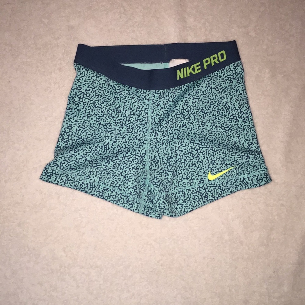 Nike pro women’s shorts